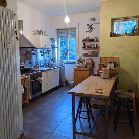 Room In A Quiet Part Of Bergamo Buitenkant foto
